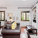 Central 2 Bedroom By Sagrada Familia