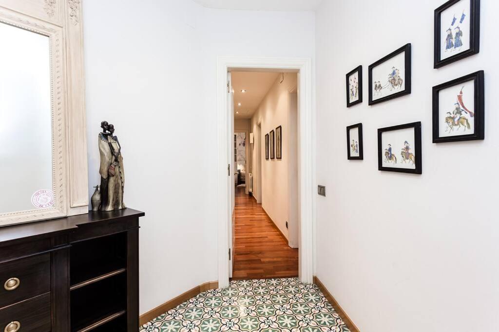 Central 2 Bedroom By Sagrada Familia Apartment *