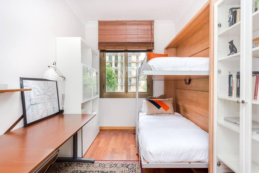 Apartment Central 2 Bedroom By Sagrada Familia Barcelona