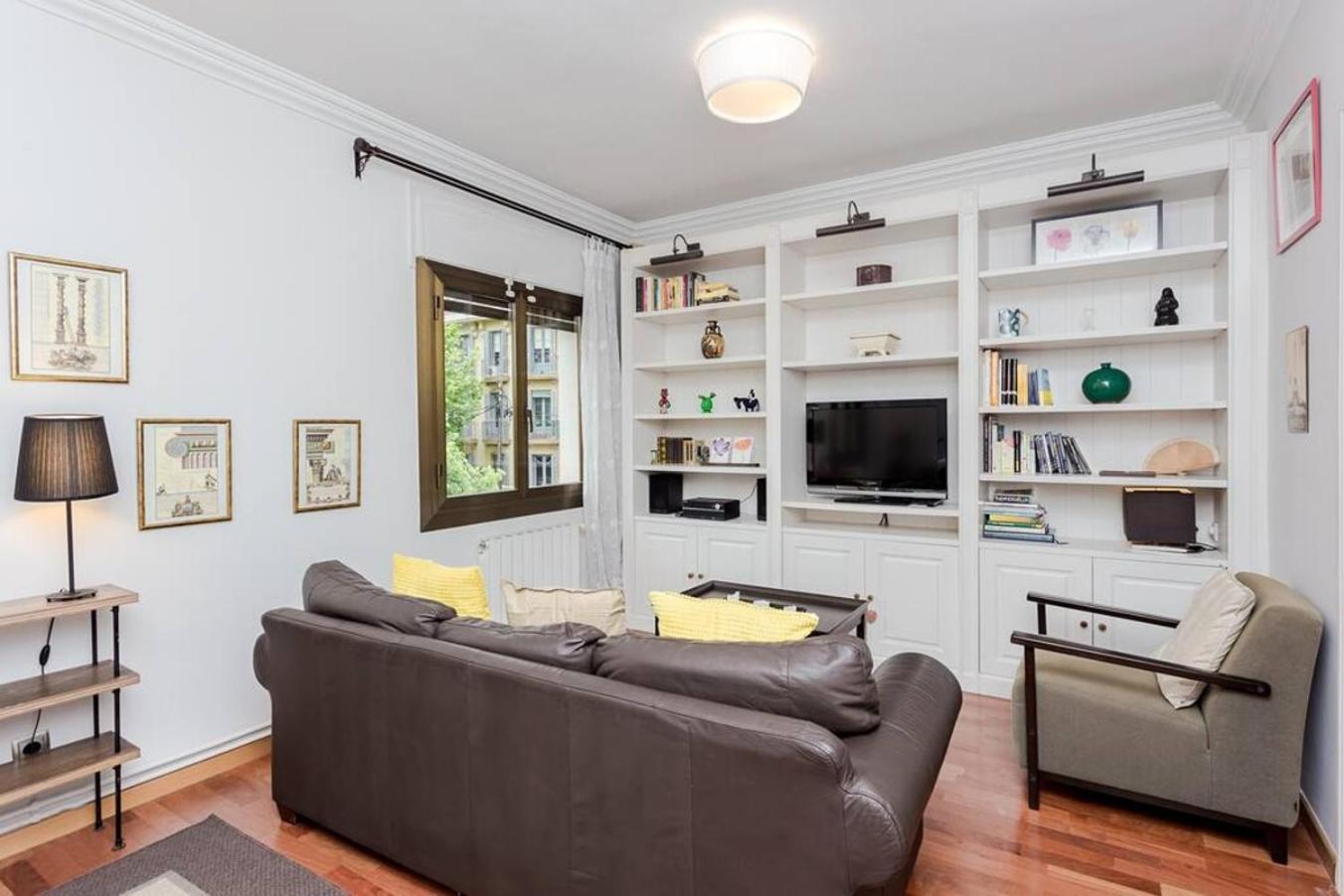 Apartment Central 2 Bedroom By Sagrada Familia Barcelona