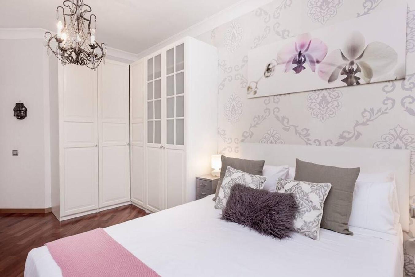 Central 2 Bedroom By Sagrada Familia Barcelona