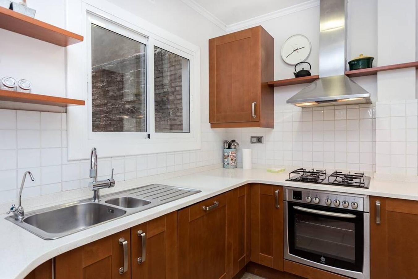 Central 2 Bedroom By Sagrada Familia